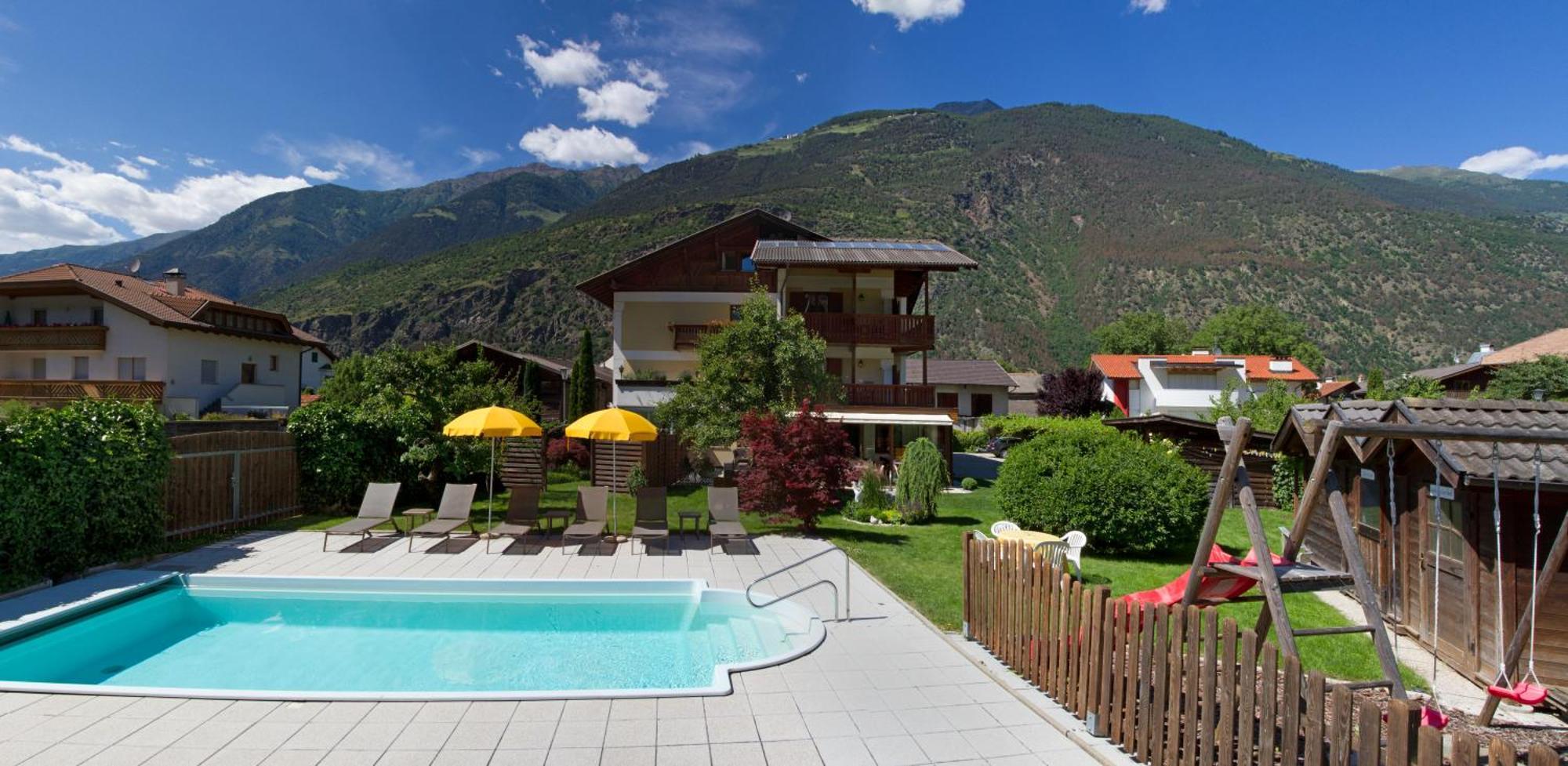 Gasthof Pension Sattlerenglhof Latsch