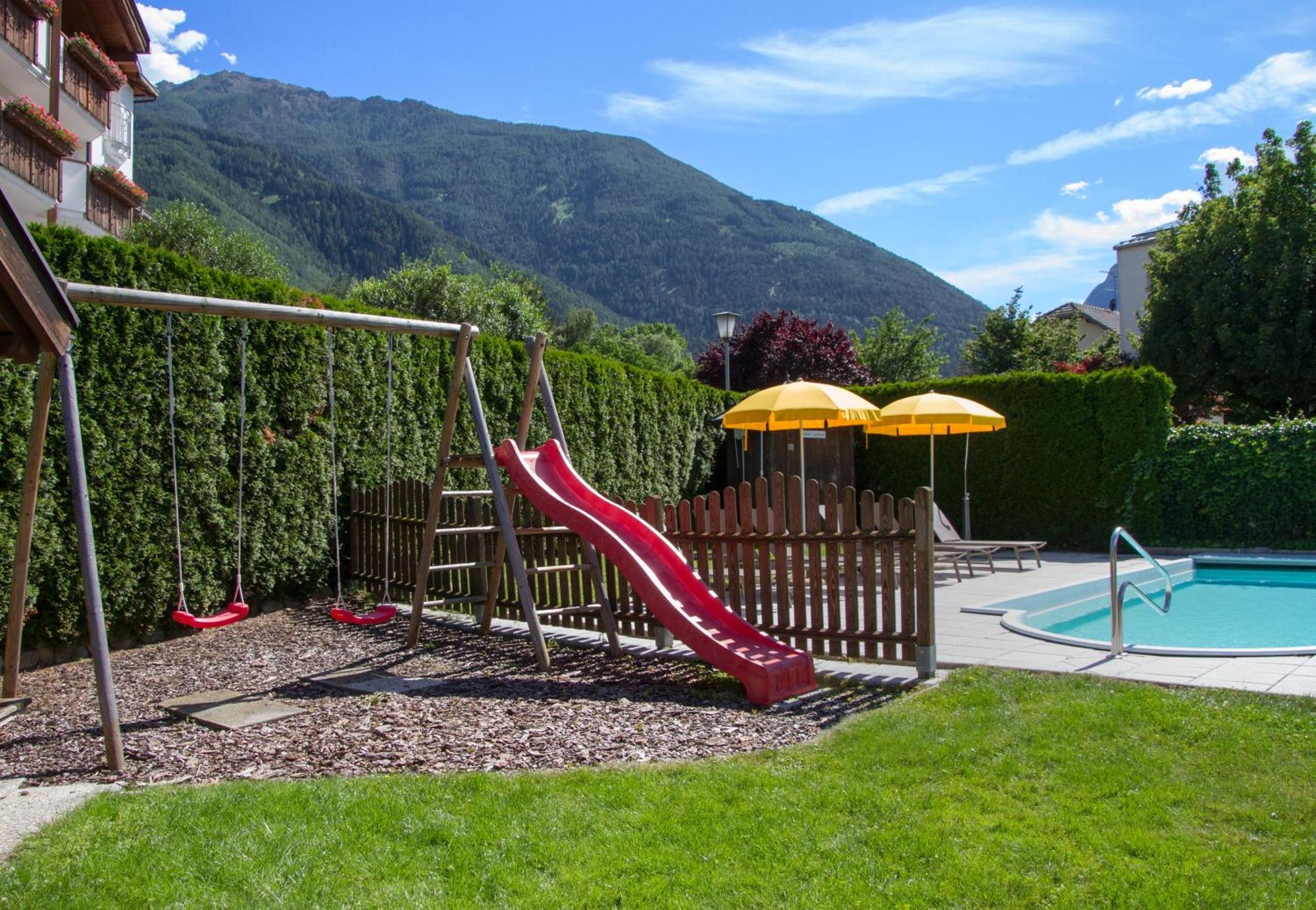 Pension Sattlerenglhof Guest house